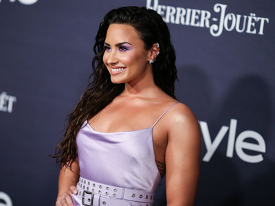 Demi Lovato Poster 2834496