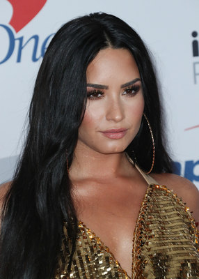 Demi Lovato Poster 2897440