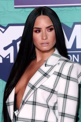 Demi Lovato Poster 2897476