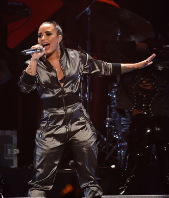 Demi Lovato Poster 2897481