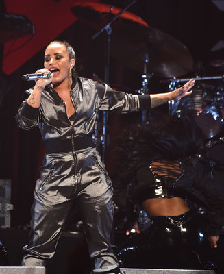 Demi Lovato Poster 2897513