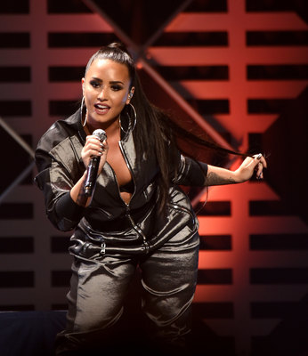 Demi Lovato Poster 2897660