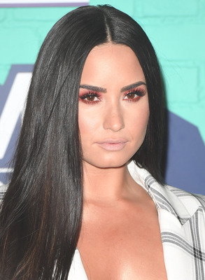 Demi Lovato Poster 2897682