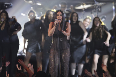 Demi Lovato Poster 2897745