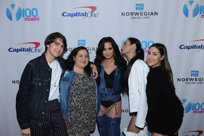 Demi Lovato Poster 2933170