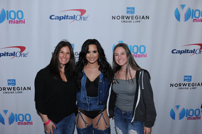 Demi Lovato Poster 2933233