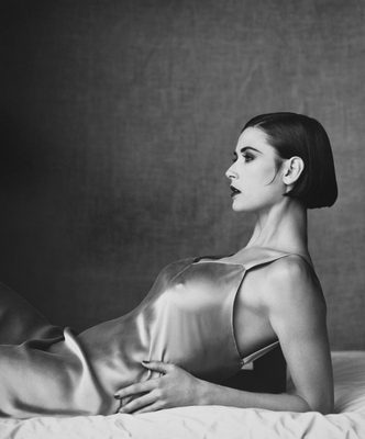 Demi Moore Poster 3818127