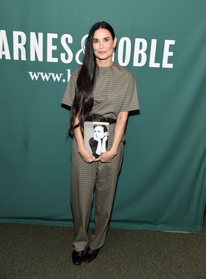 Demi Moore Poster 3882335