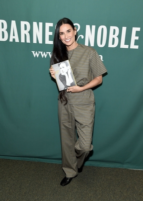 Demi Moore Poster 3882336