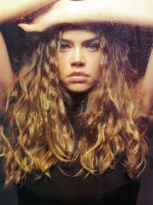 Denise Richards Poster 1316607