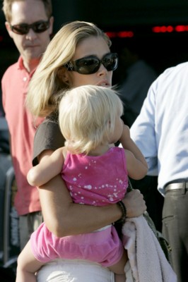 Denise Richards Poster 1451367