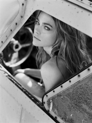 Denise Richards Poster 1471115