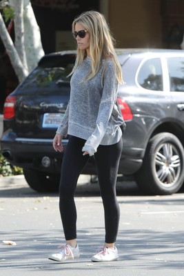 Denise Richards Poster 2750306