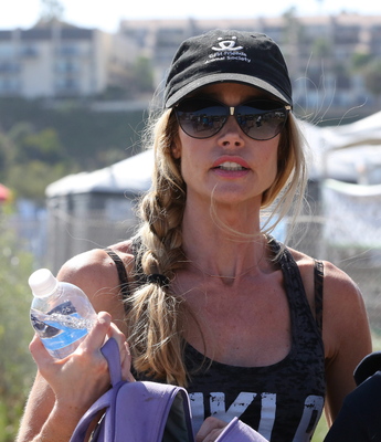 Denise Richards Poster 2750309