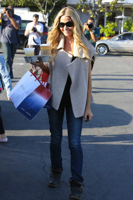 Denise Richards Poster 2750326