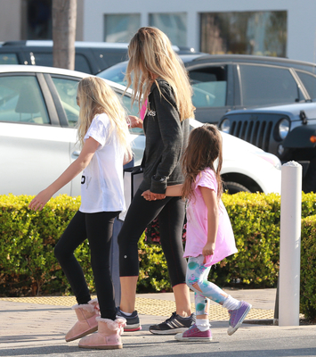 Denise Richards Poster 2750335