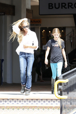 Denise Richards Poster 2750339