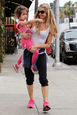 Denise Richards Poster 2750401