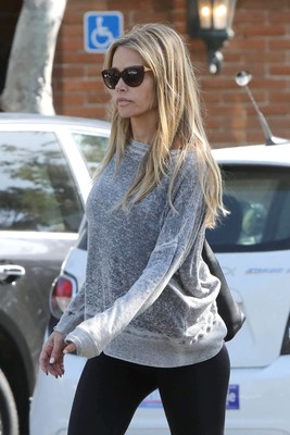 Denise Richards Poster 2750404