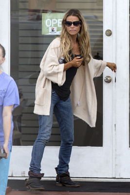 Denise Richards Poster 2750447