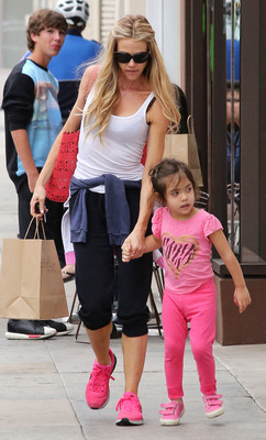 Denise Richards Poster 2750536