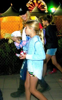 Denise Richards Poster 2750542