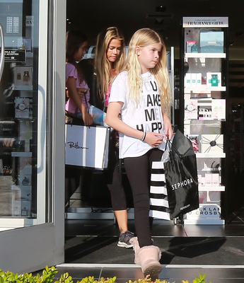 Denise Richards Poster 2750633