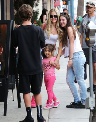 Denise Richards Poster 2750641