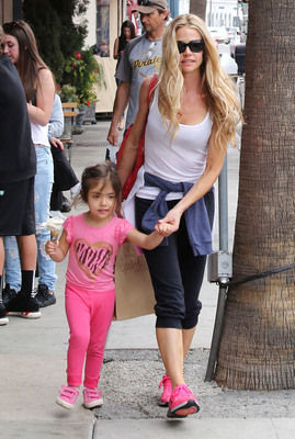 Denise Richards Poster 2750650