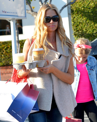 Denise Richards Poster 2750670