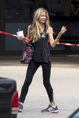 Denise Richards Poster 2750690