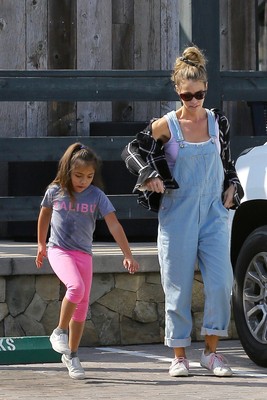 Denise Richards Poster 2750784