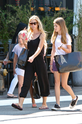 Denise Richards Poster 2750817