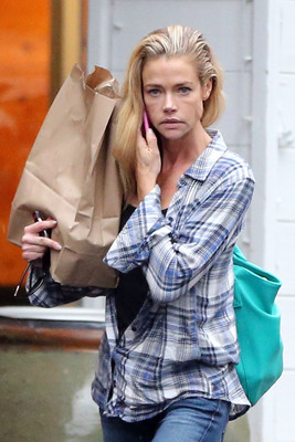 Denise Richards Poster 2750833