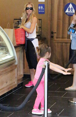 Denise Richards Poster 2750870