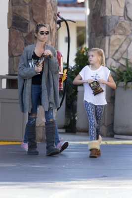 Denise Richards Poster 2750892