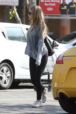 Denise Richards Poster 2750905