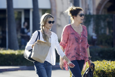 Denise Richards Poster 2750909