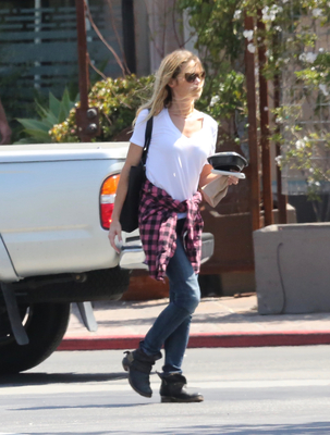 Denise Richards Poster 2750958