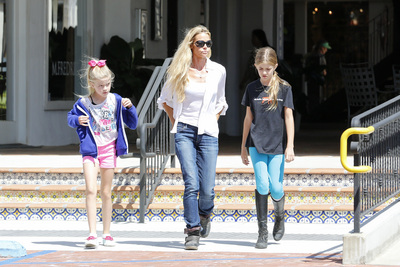 Denise Richards Poster 2750962