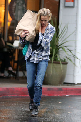 Denise Richards Poster 2751041