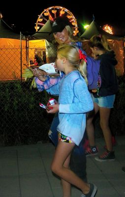 Denise Richards Poster 2751280