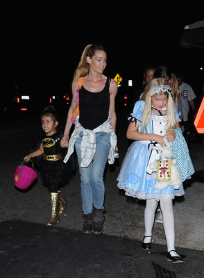 Denise Richards Poster 2751315