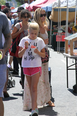 Denise Richards Poster 2751497