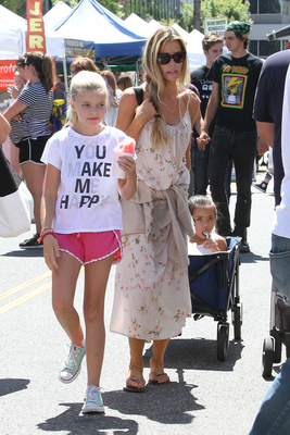 Denise Richards Poster 2751603