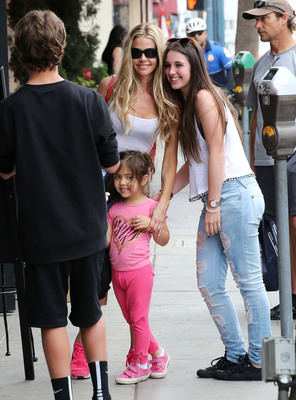 Denise Richards Poster 2751617