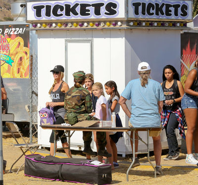 Denise Richards Poster 2751625