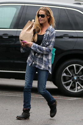 Denise Richards Poster 2751637