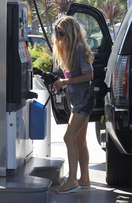 Denise Richards Poster 2751656