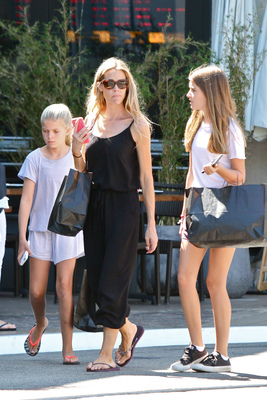 Denise Richards Poster 2751716